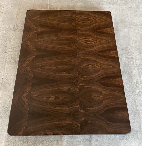 Walnut End Grain Chopping Board - Image 3