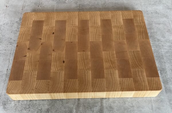 Maple End Grain Chopping Board - Image 3