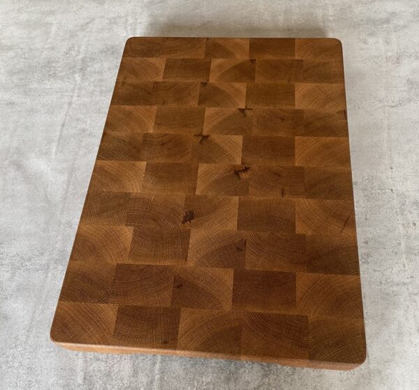 Oak End Grain Chopping Board - Image 2