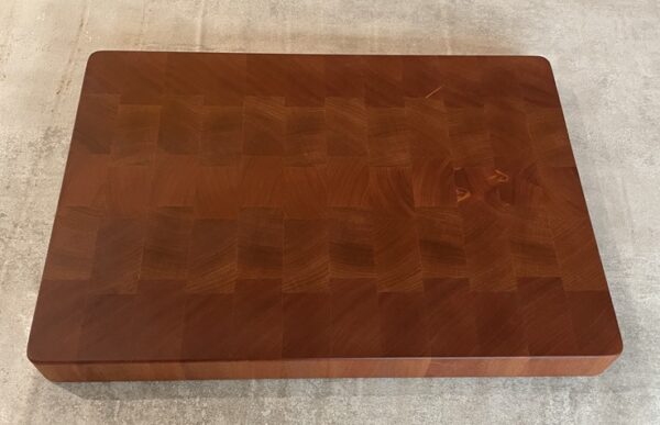 Sapele End Grain Chopping Board - Image 2