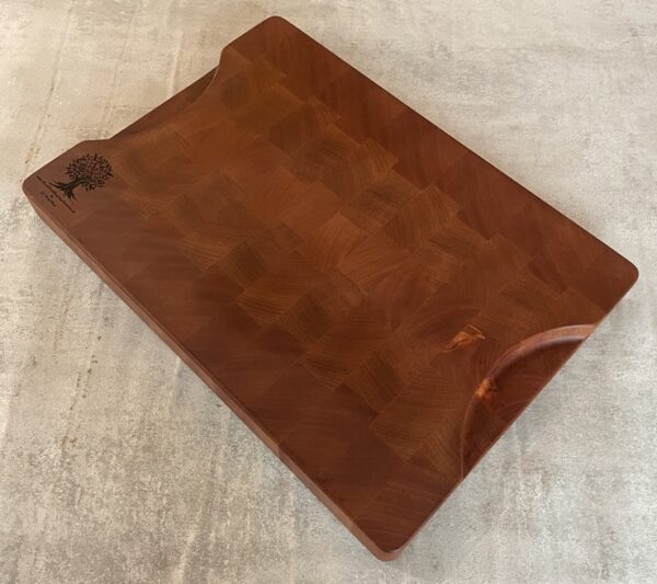 Sapele End Grain Chopping Board - Image 7