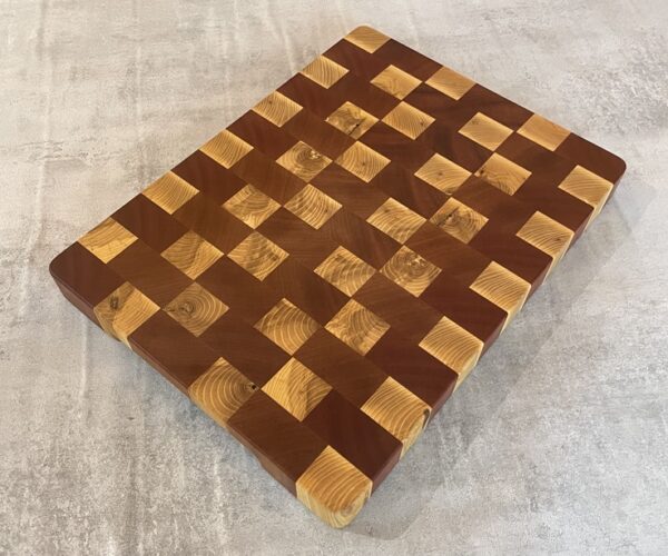 Sapele & White Oak End Grain Chopping Board - Image 4