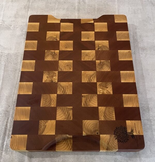 Sapele & White Oak End Grain Chopping Board - Image 8