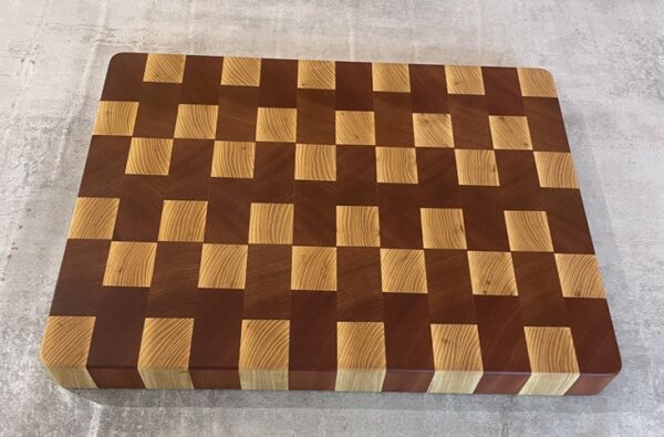 Sapele & White Oak End Grain Chopping Board - Image 2