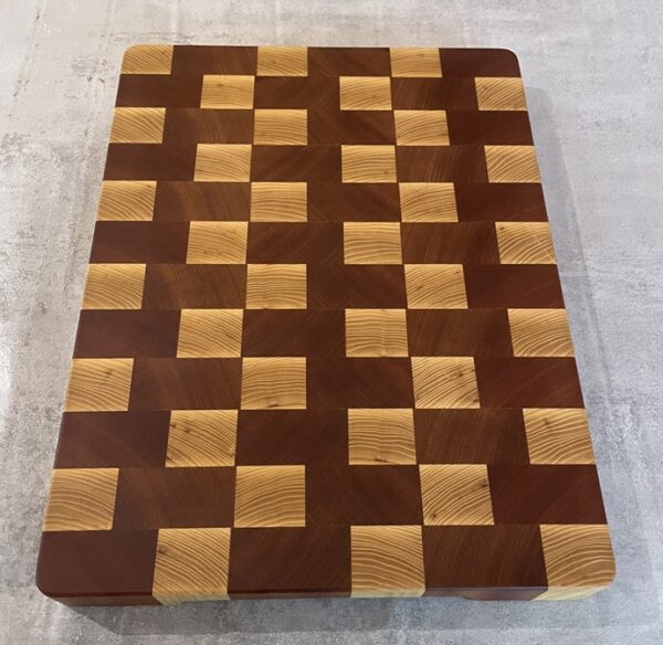 Sapele & White Oak End Grain Chopping Board - Image 3