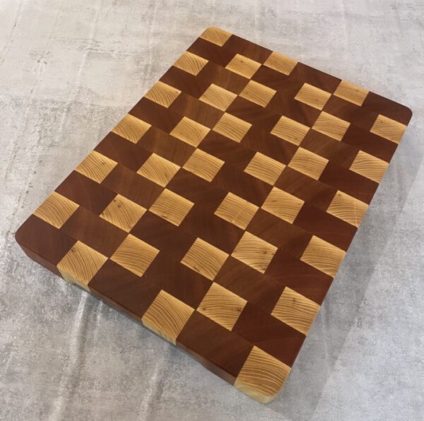 Sapele & White Oak End Grain Chopping Board - Image 4