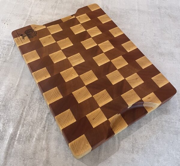 Sapele & White Oak End Grain Chopping Board - Image 7