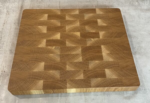 Brown Oak End Grain Chopping Board - Image 2