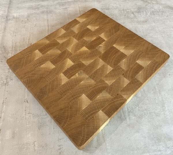 Brown Oak End Grain Chopping Board - Image 8