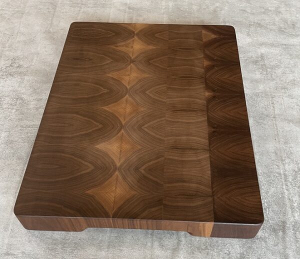 Walnut End Grain Butchers Block - Image 3